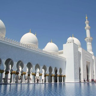 abu_dhabi_320